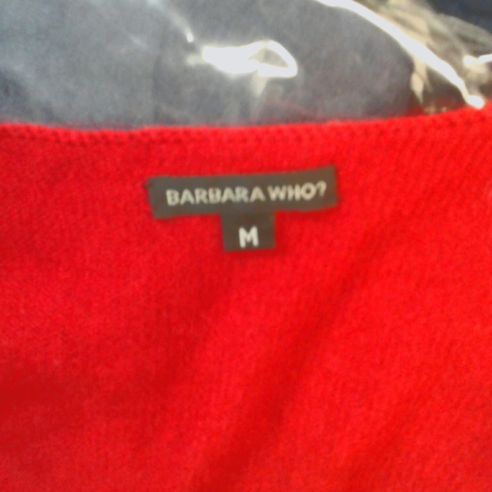 Barbara Who? Red cashmere cardigan size M